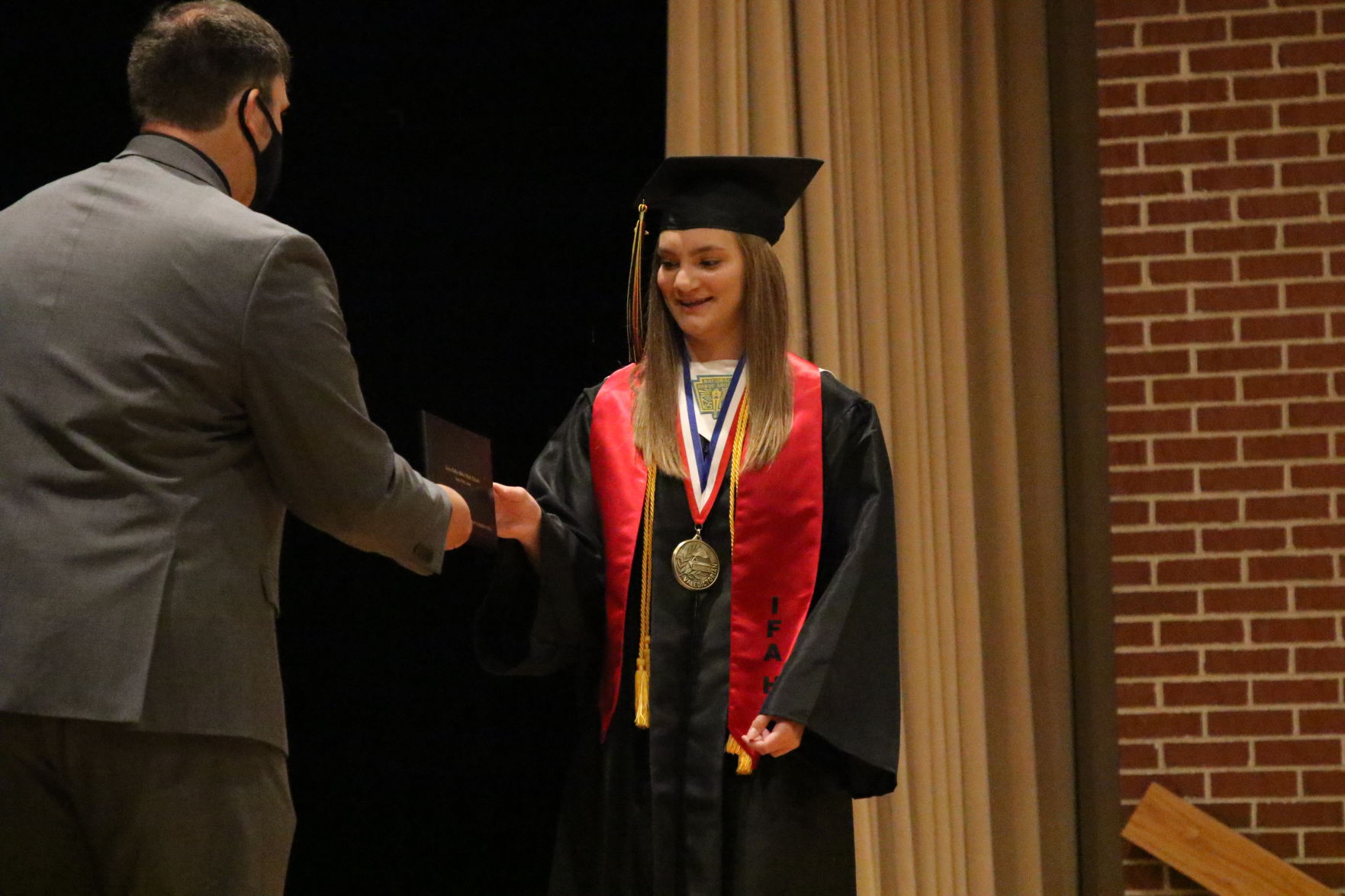 IFA_Grad1789.JPG